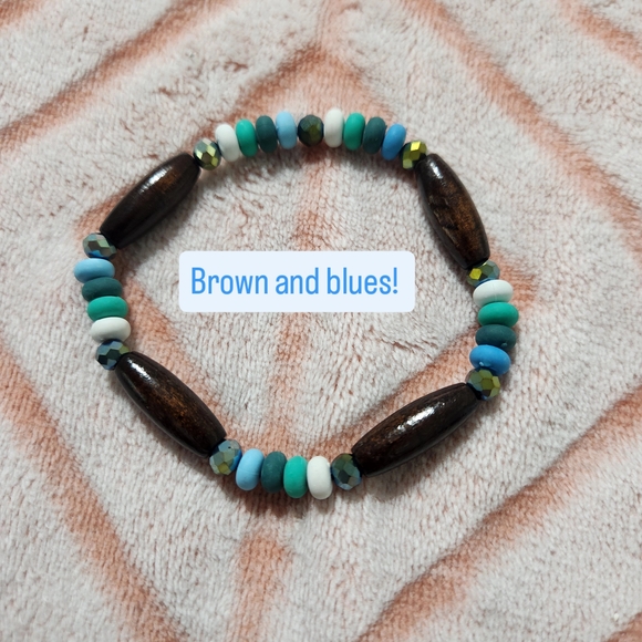 Zebra Stripe and Gold Beaded Bracelet - Picture 16 of 16